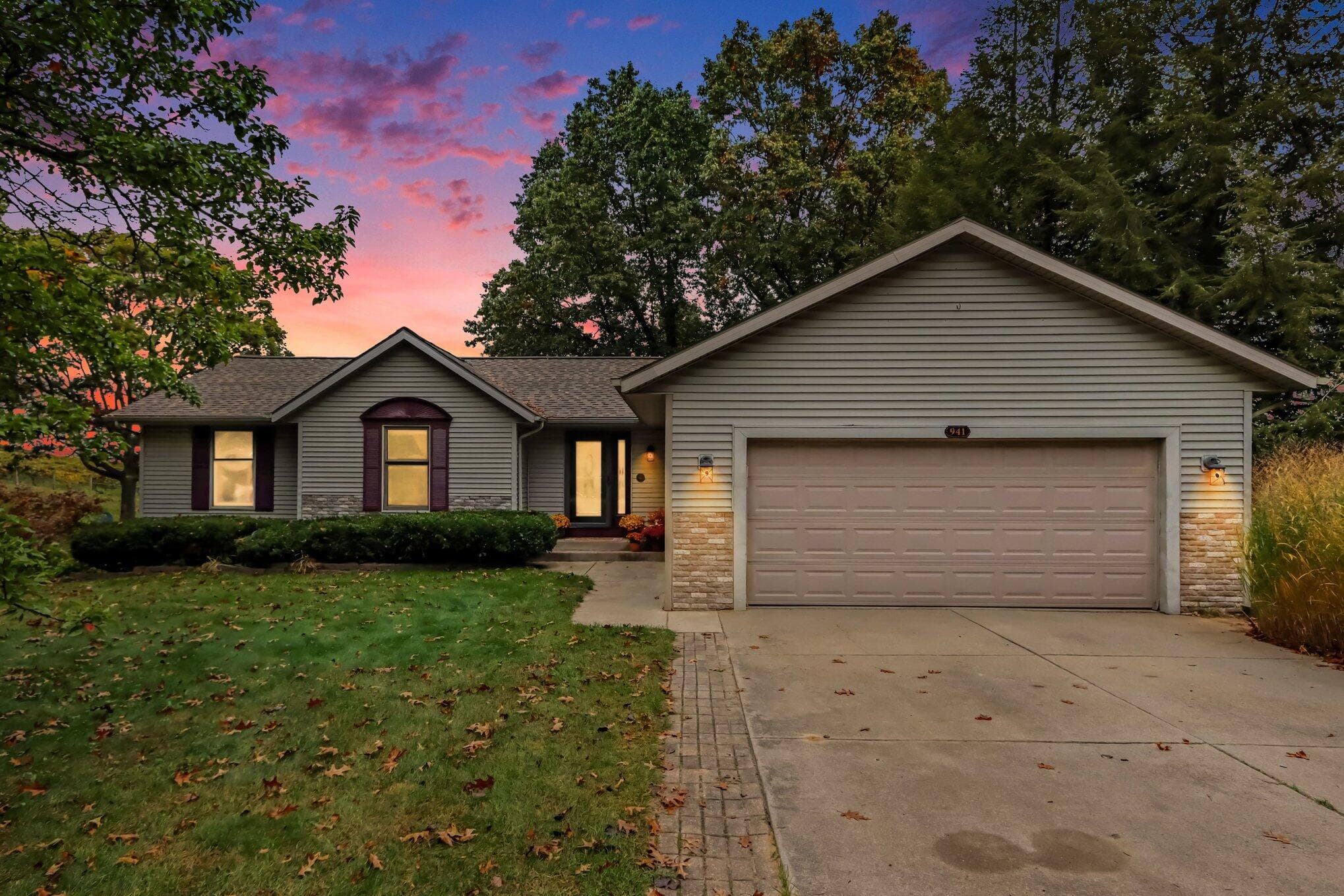 941 Niagara Drive, Lawton, MI 49065