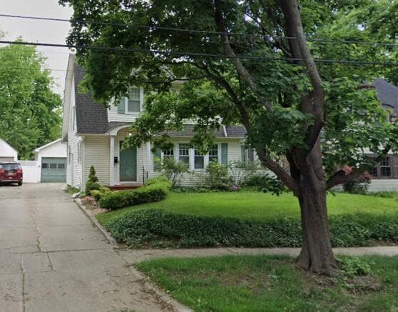 Primary property photo
