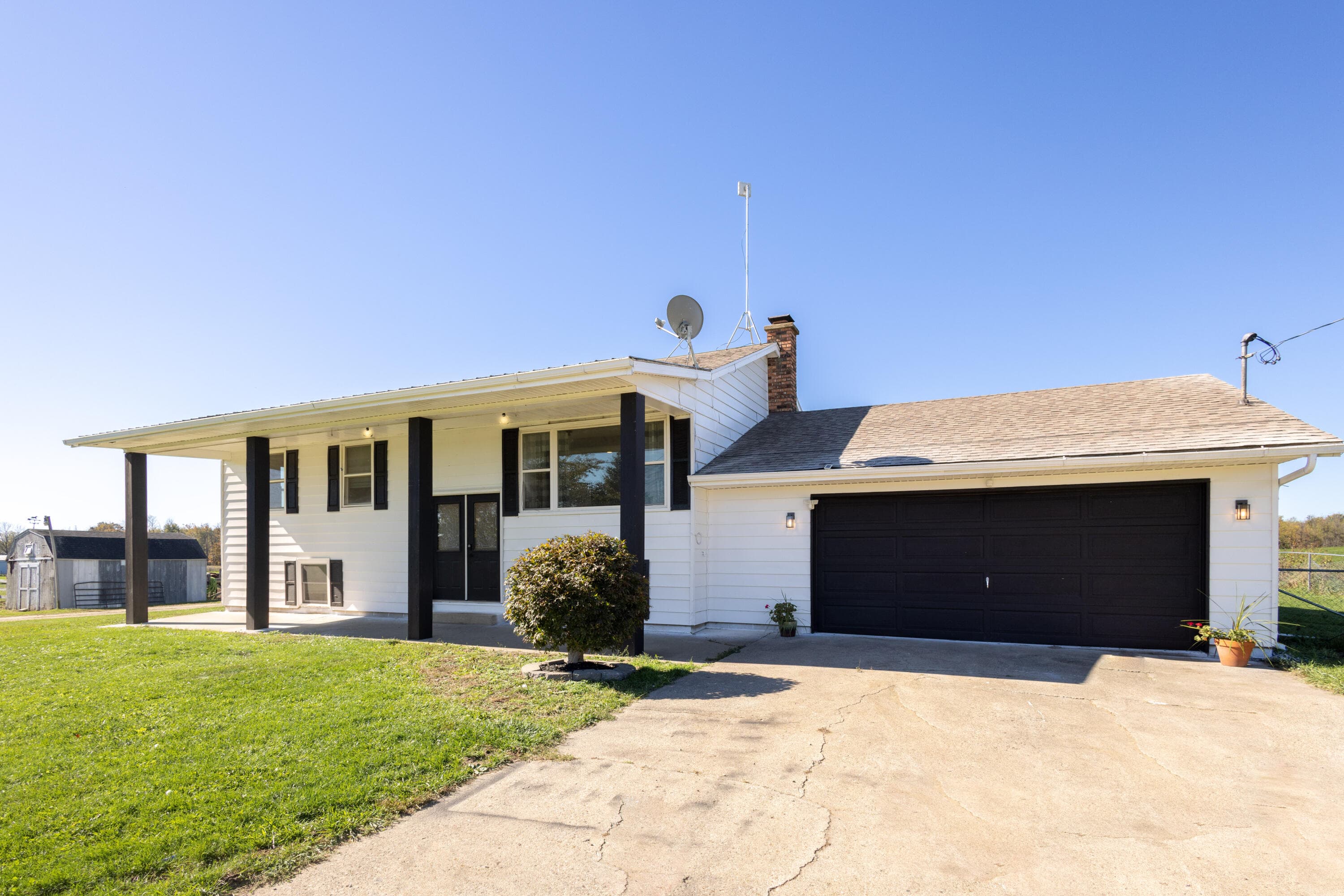 12390 S 42nd Street, Vicksburg, MI 49097