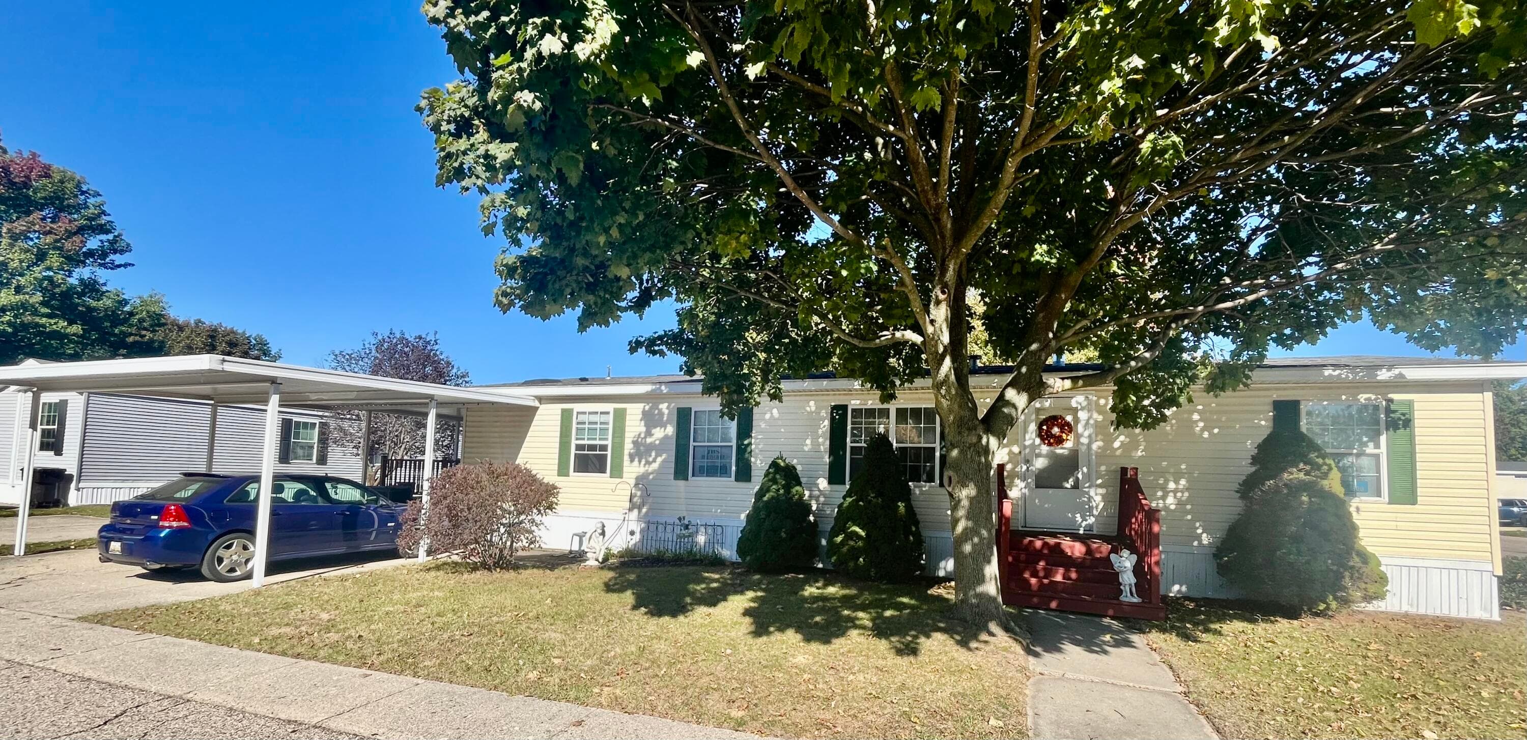 1165 Regina Trail, Wayland, MI 49348