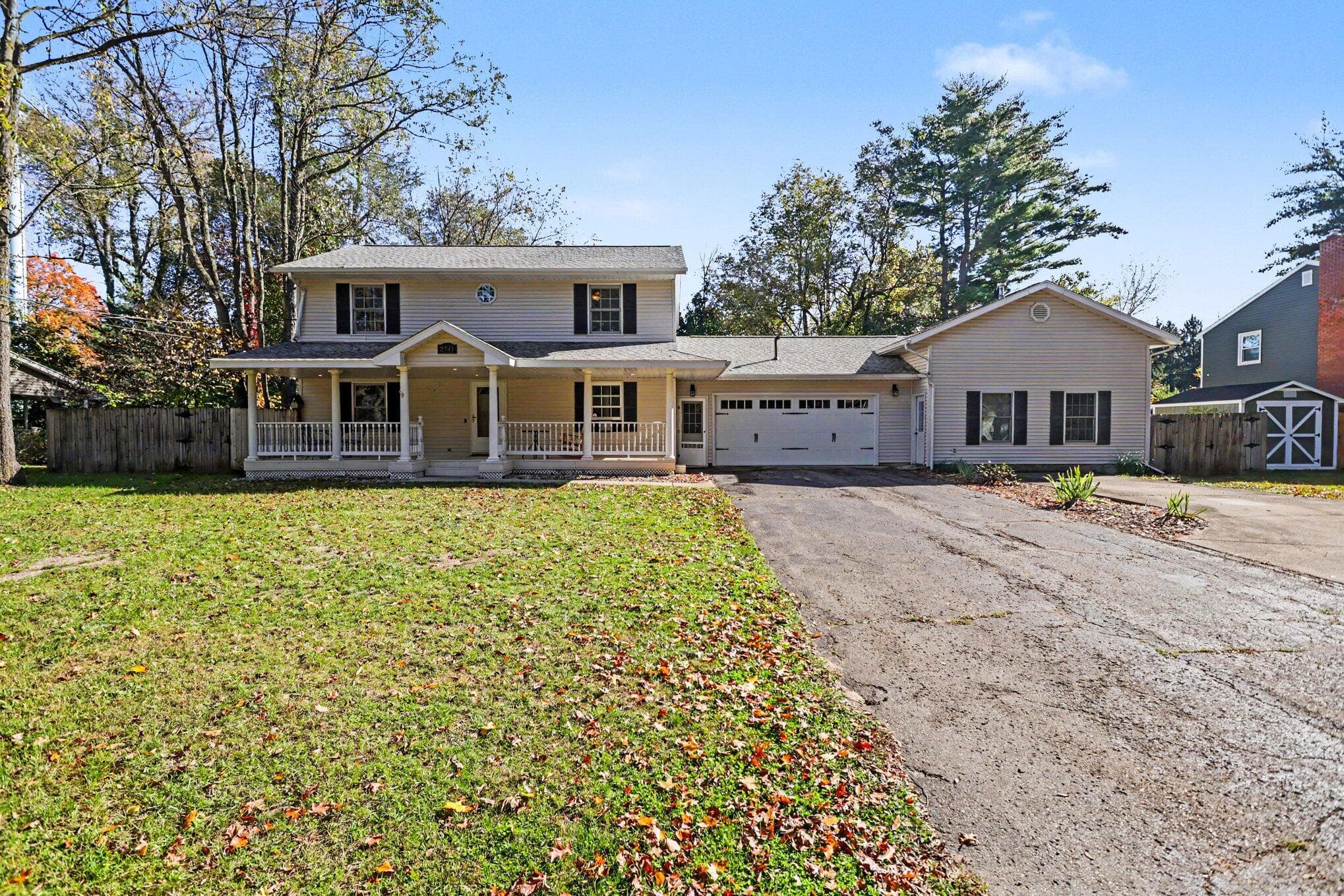 Primary property photo