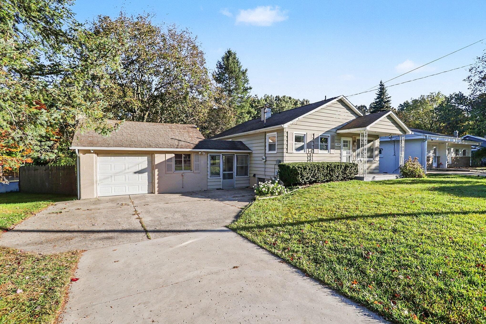 2329 Stanley Avenue, Portage, MI 49002
