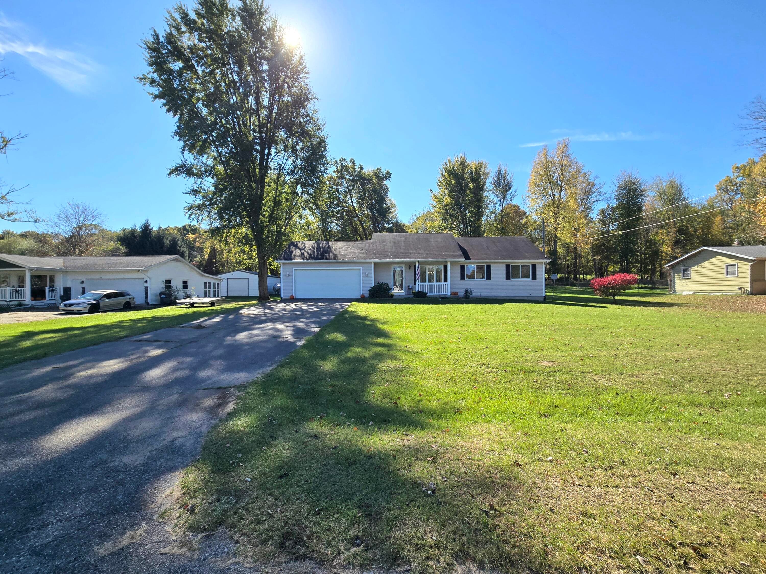 35715 Margurite Lane, Paw Paw, MI 49079