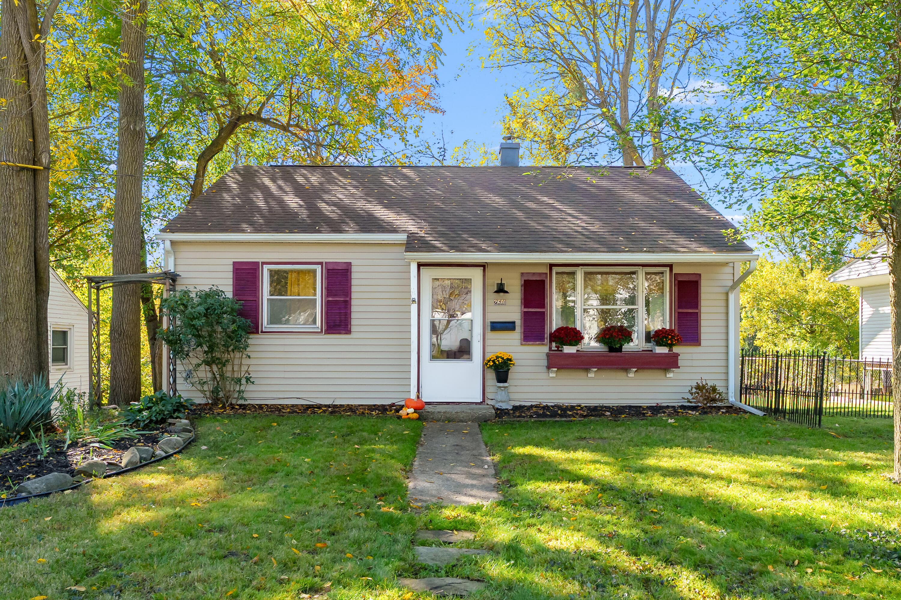 2601 Wellington Road, Kalamazoo, MI 49008