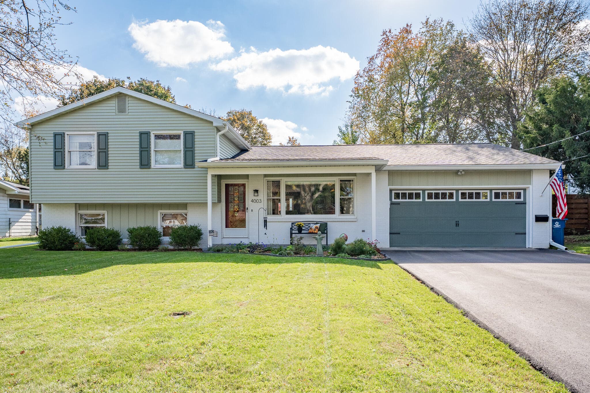 Primary property photo