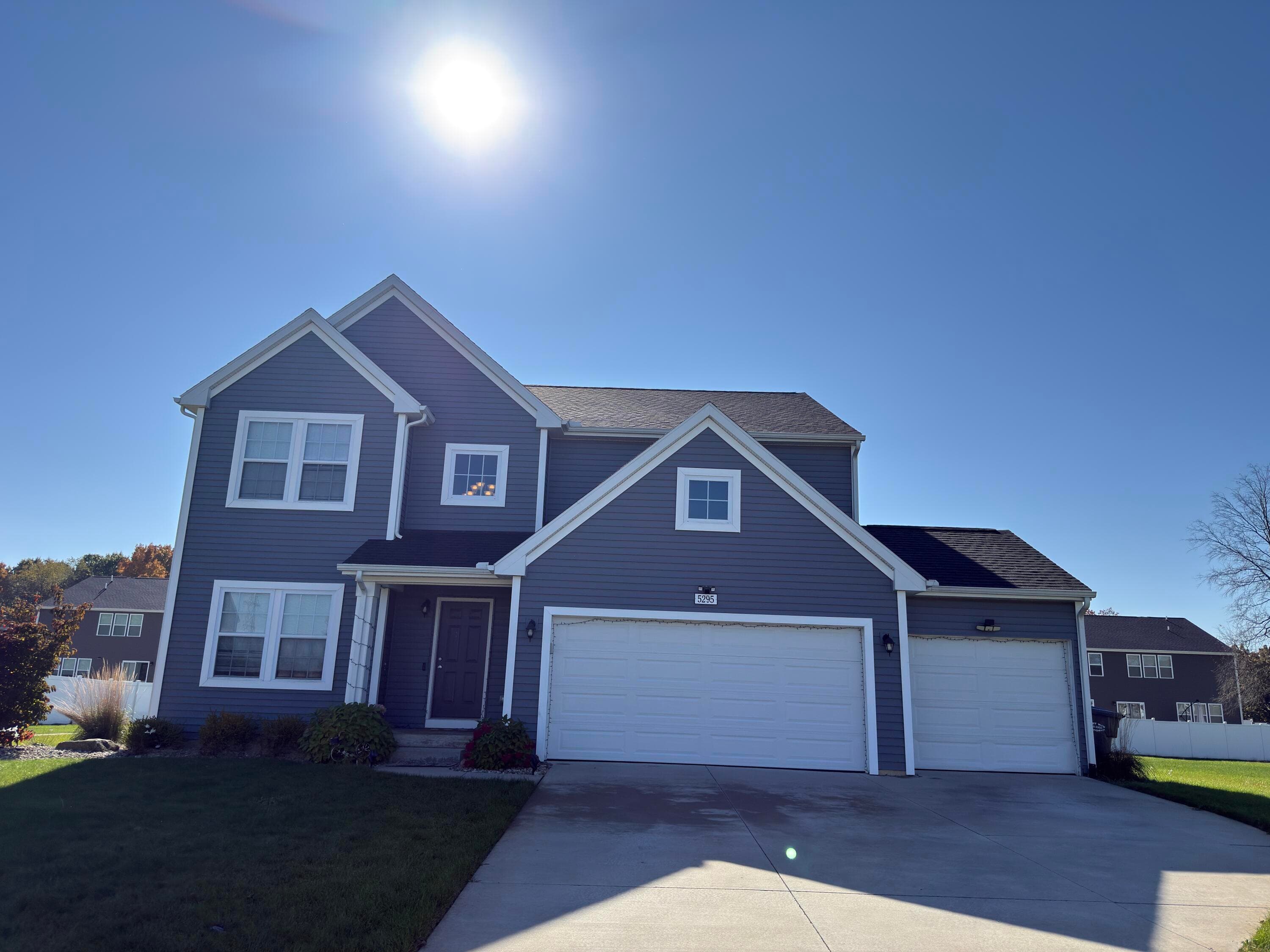 Primary property photo
