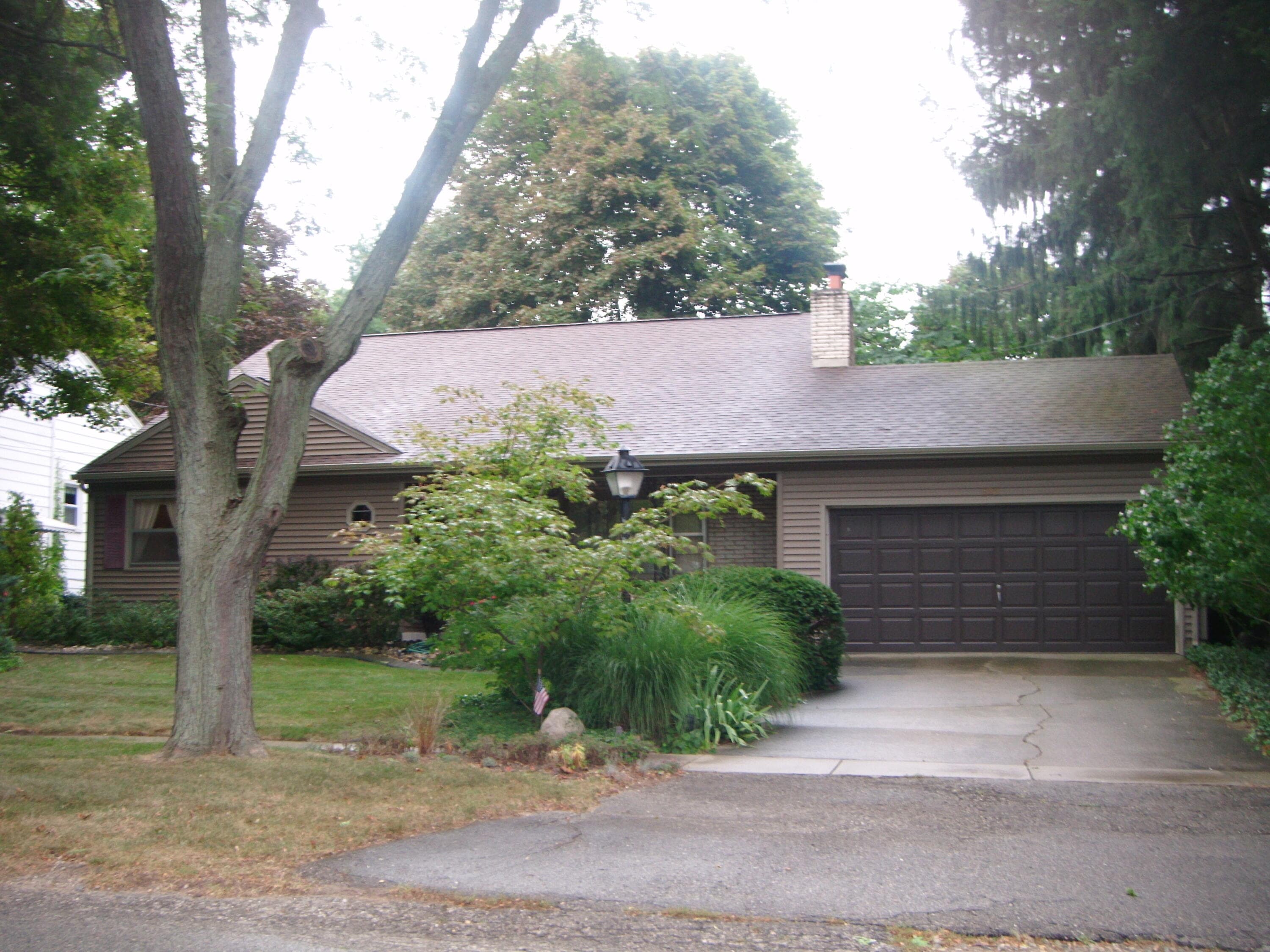 Primary property photo